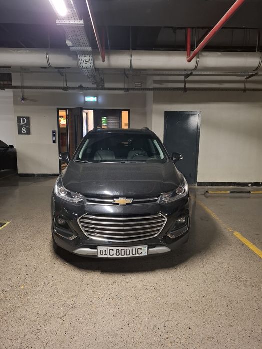 Tracker 1 46.000km qora