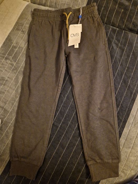 Vând pantaloni sport baieti Ovs kids,noi cu eticheta 104