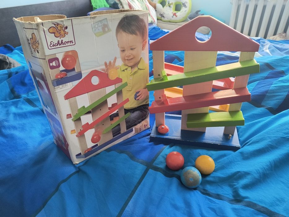 Играчки за до 3 години, летва за ръст, дървени колички,