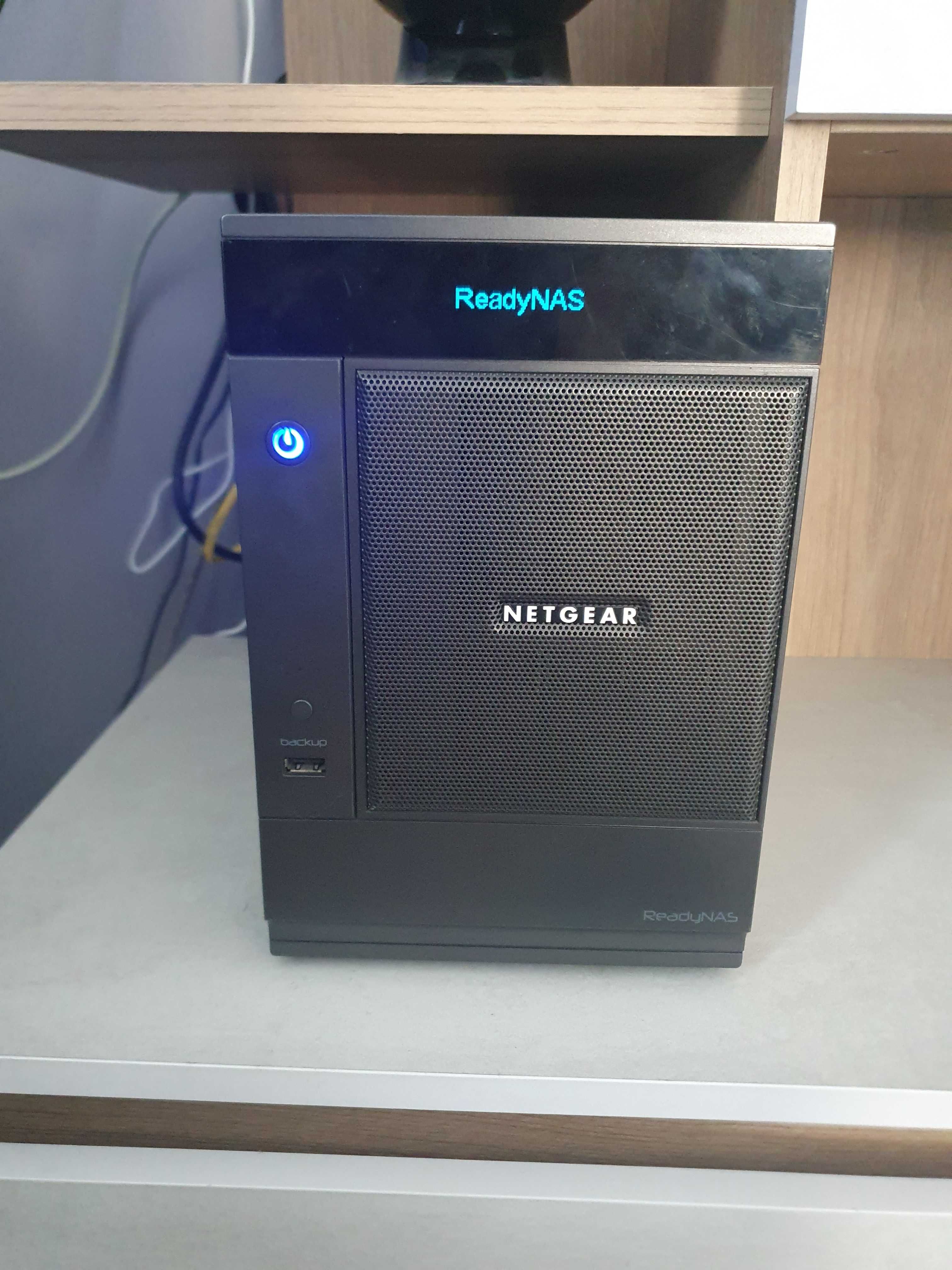 NAS NETGEAR ReadyNAS RNDU6000 с 12TB Storage