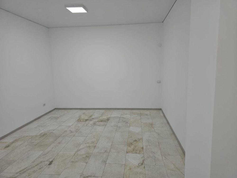 Spatiu comercial central de vanzare/inchiriere