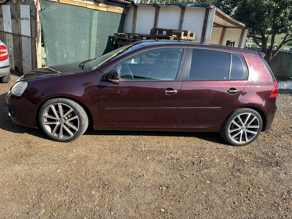 Vand sau schimb golf 5 2.0 tdi
