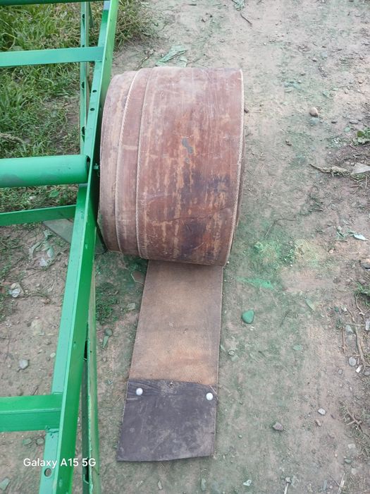 Vând banda de cauciuc la metru pret 15 lei