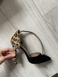 Vand pantofi stiletto cu animal print