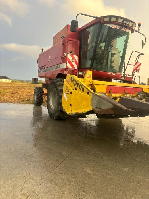 Combina Case axial 2166 cu toate echipamentele