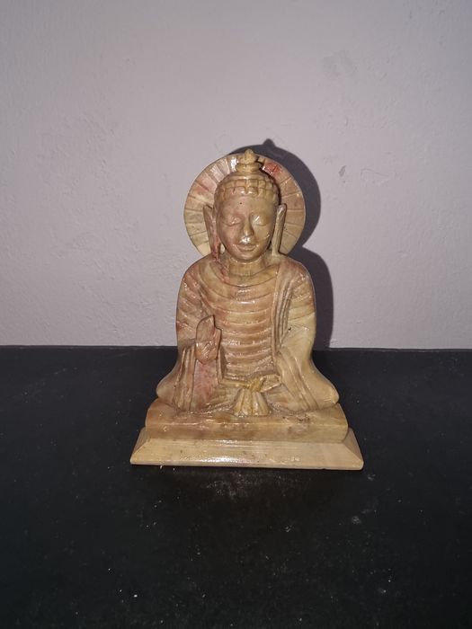 Statuie Buddha din steatit sculptata manual