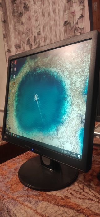 Продам монитор LG