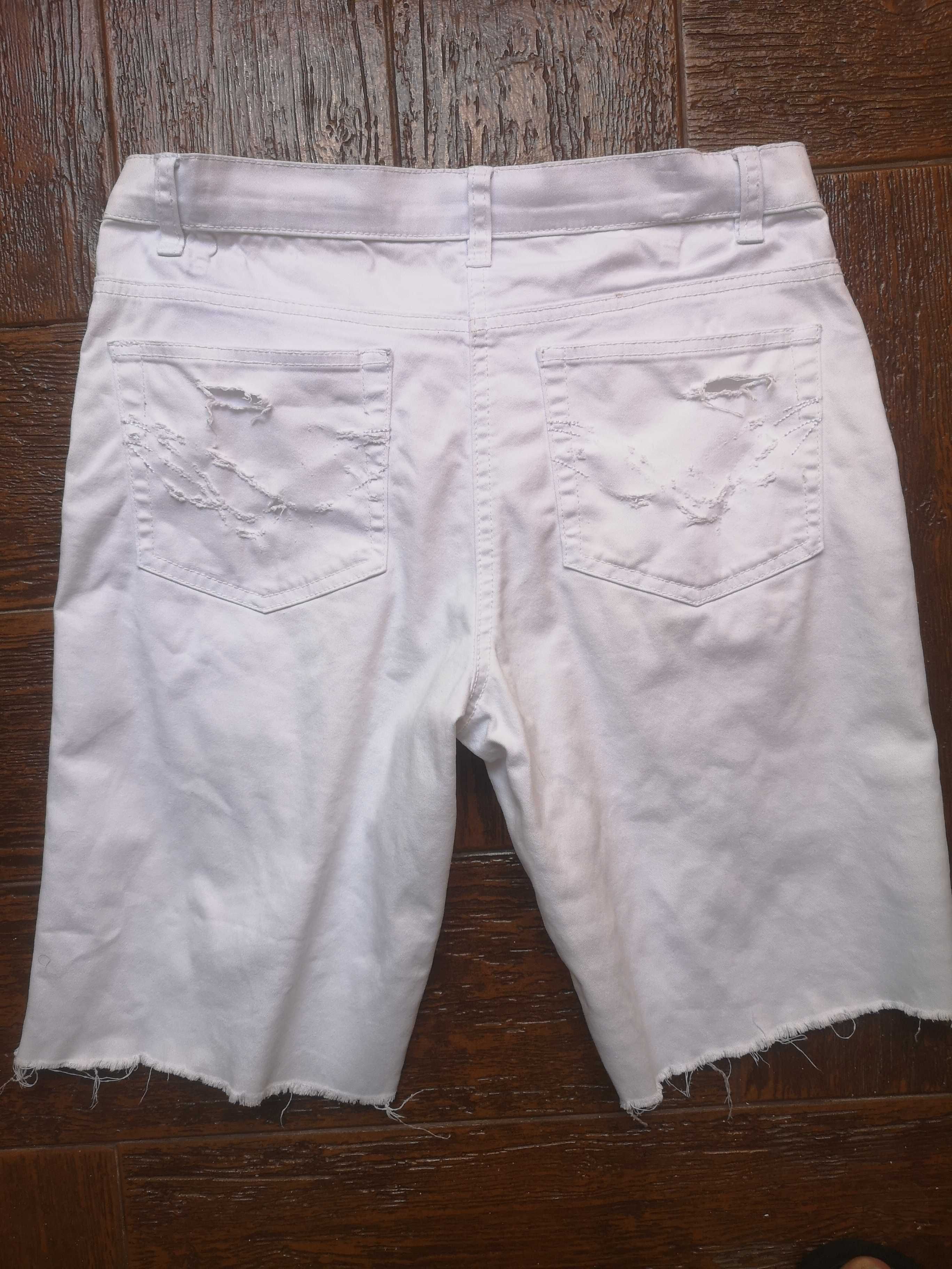 Pantaloni scurti albi