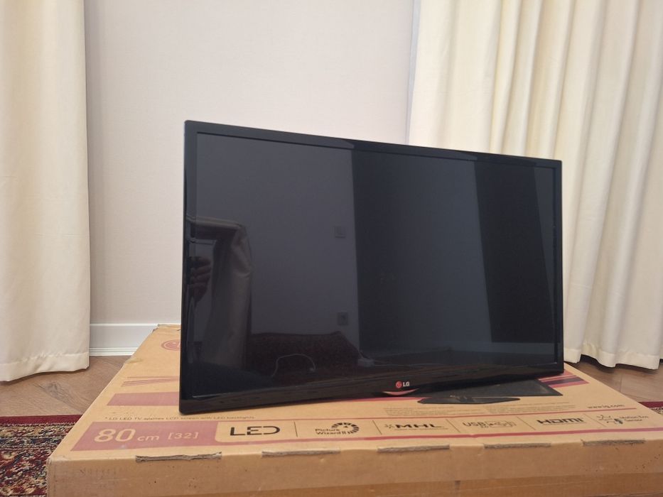 LG LED телевизор 32" (80 см), HDMI, USB

Состояние хороше