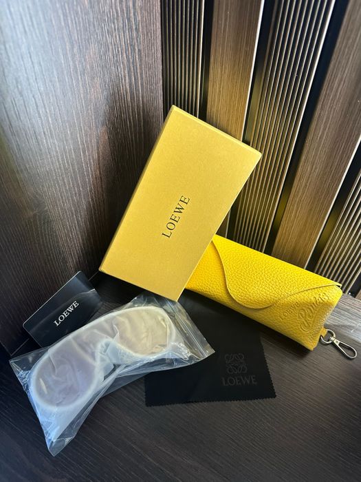 Слънчеви очила LOEWE