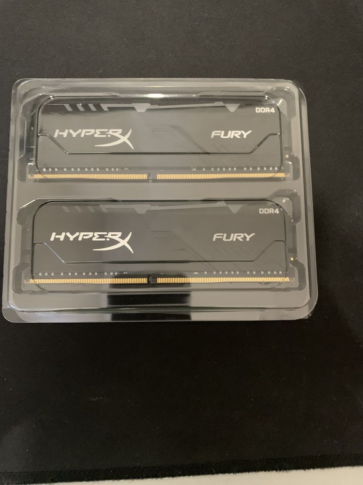 Продам  DDR-4 DIMM 16Gb/2666MHz PC21300 Kingston HyperX Fury