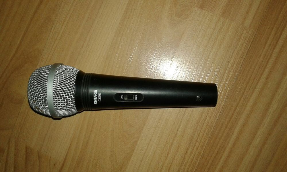 Microfon Shure in consitii bune