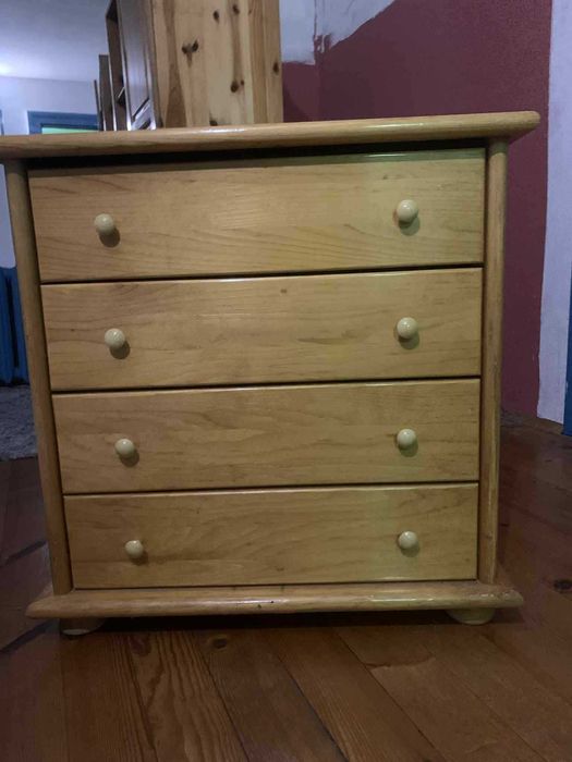 скрин чам, колонни скринове чам, нощни шкафчета чам