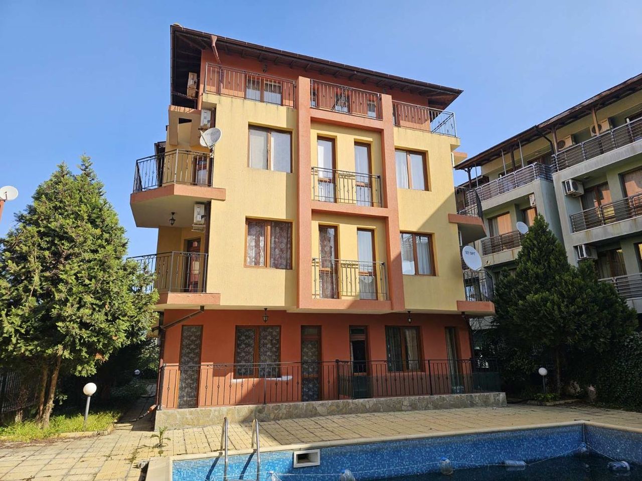 Продава се Едностаен апартамент в Несебър - 54 кв.м за 1019 €/кв.м - Снимка #6
