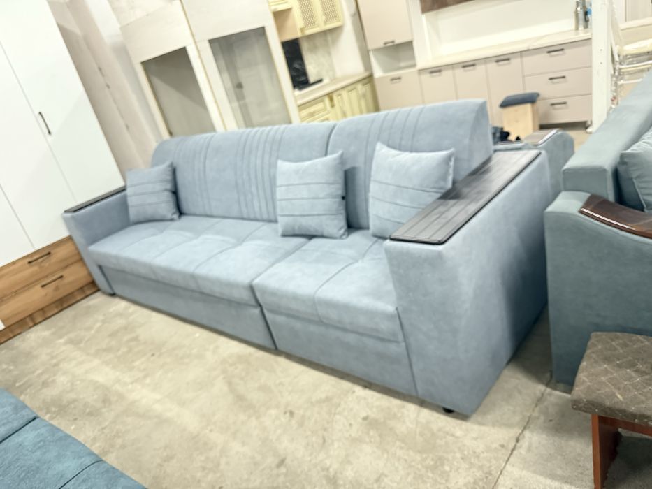 Мягкая мебель диван.