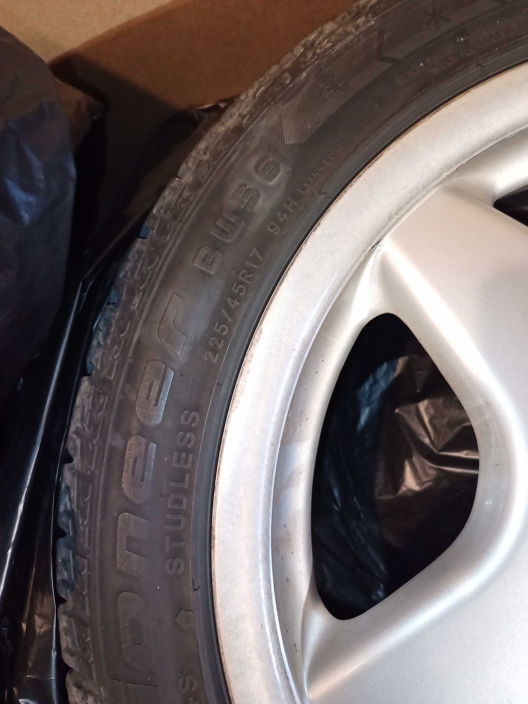 продават се джанти 17 " AMG със зимни гуми "спорт пакет" за Мерцедес