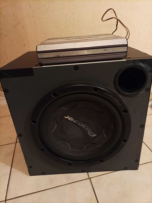 Бас-каса с усилвател Pioneer