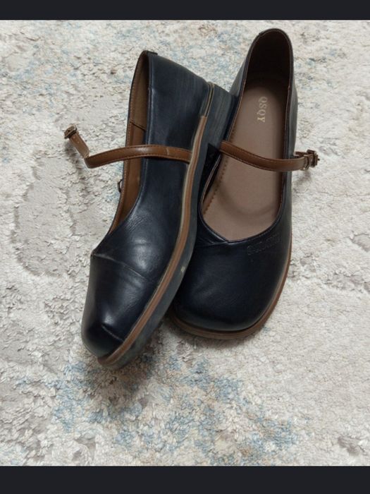 Oyoq kiyim beriladi bepul