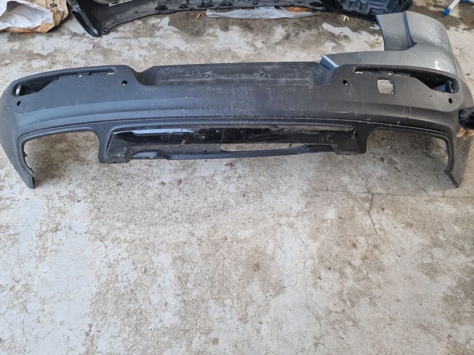 Volvo XC 40  2019 задна броня