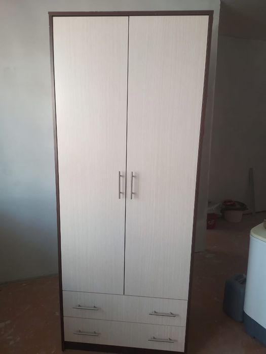 Продам шкаф с тумбой