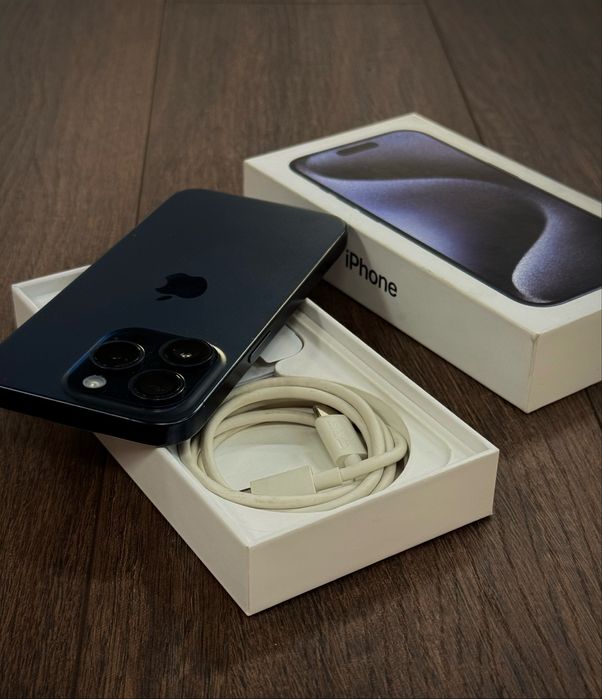 Гаранция* Iphone 15 pro /Пълен комплект + подаръци*