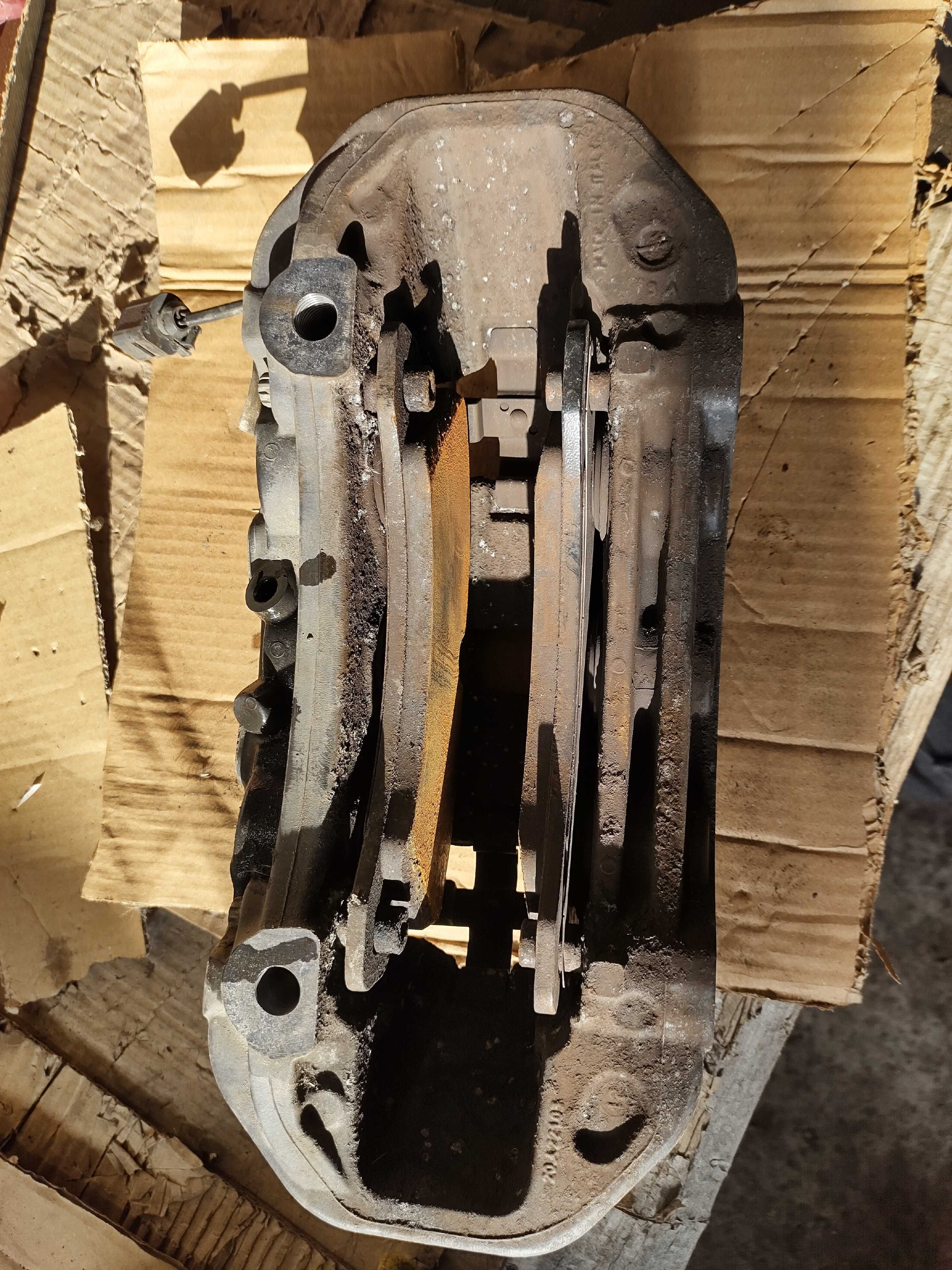Спирачен Апарат Десен Brembo Porsche Cayenne 3.0D 92A/2012г
