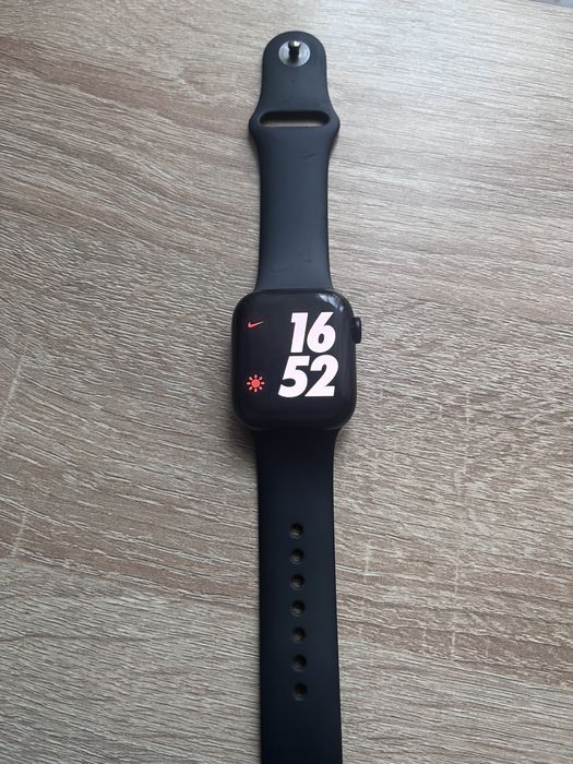 Apple Watch Series 7 (41 mm, black)