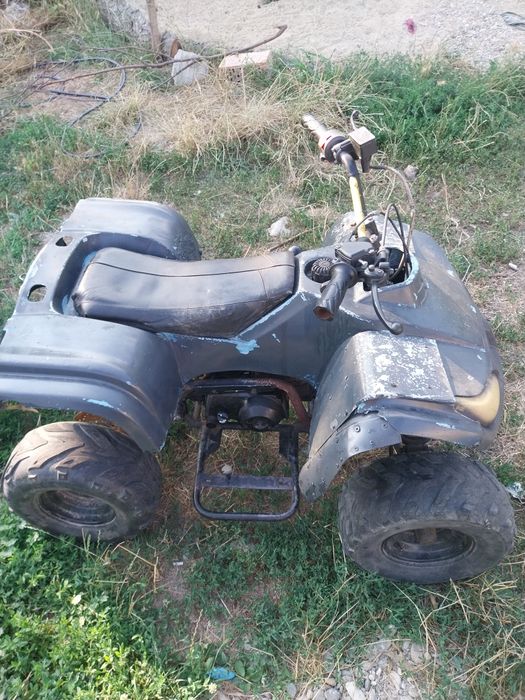 Vand atv 107 cm ...necesita carburator nou...