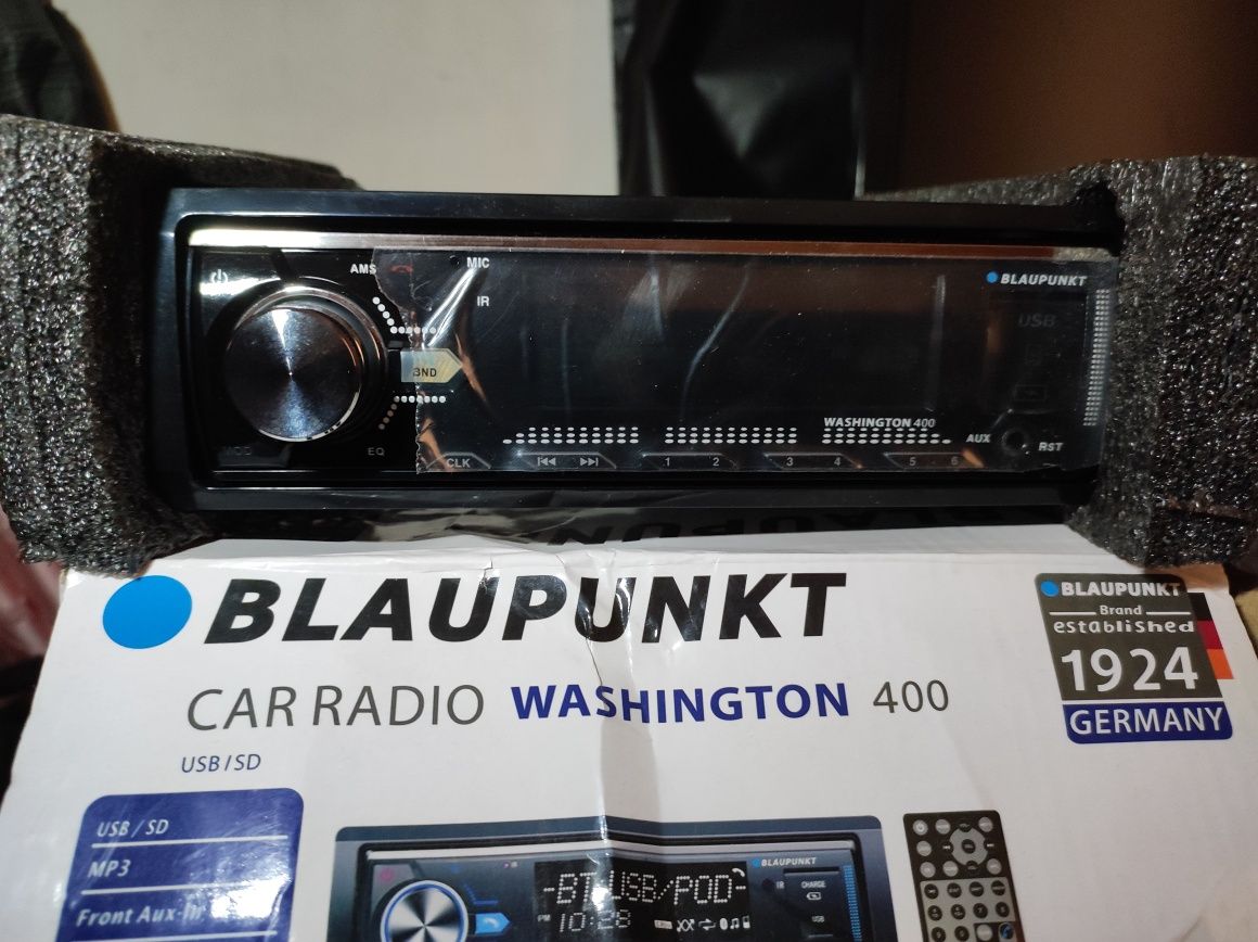 Чет элдан олиб келинган BLAUPUNCT Авто магнитпфон сотилади  N