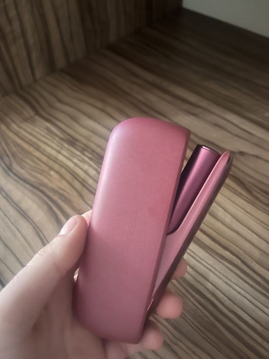 Vand Iqos iluma roz