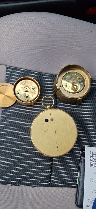 Lot 3 ceasuri de birou Swiza