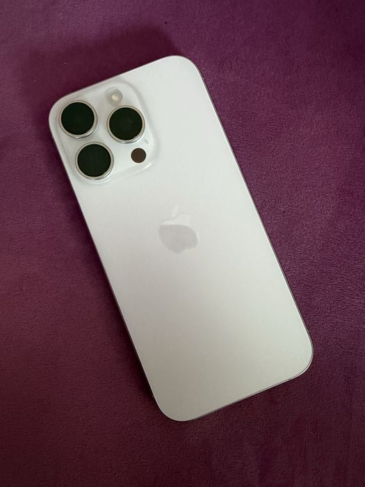 Iphone 16 pro inca in garantie