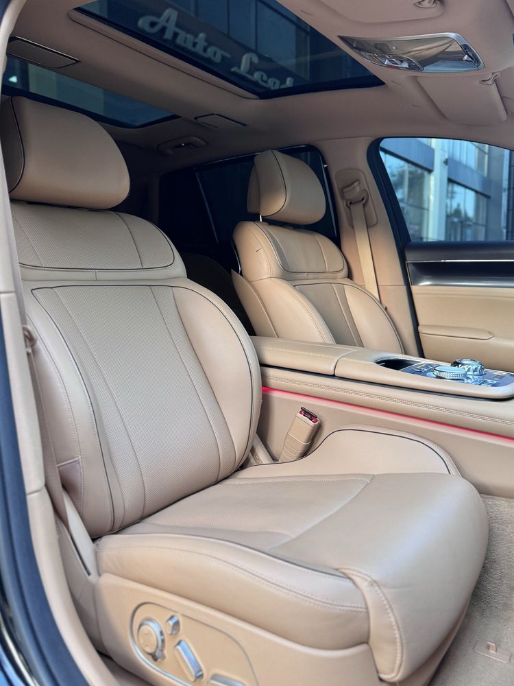 Genesis G90 AWD