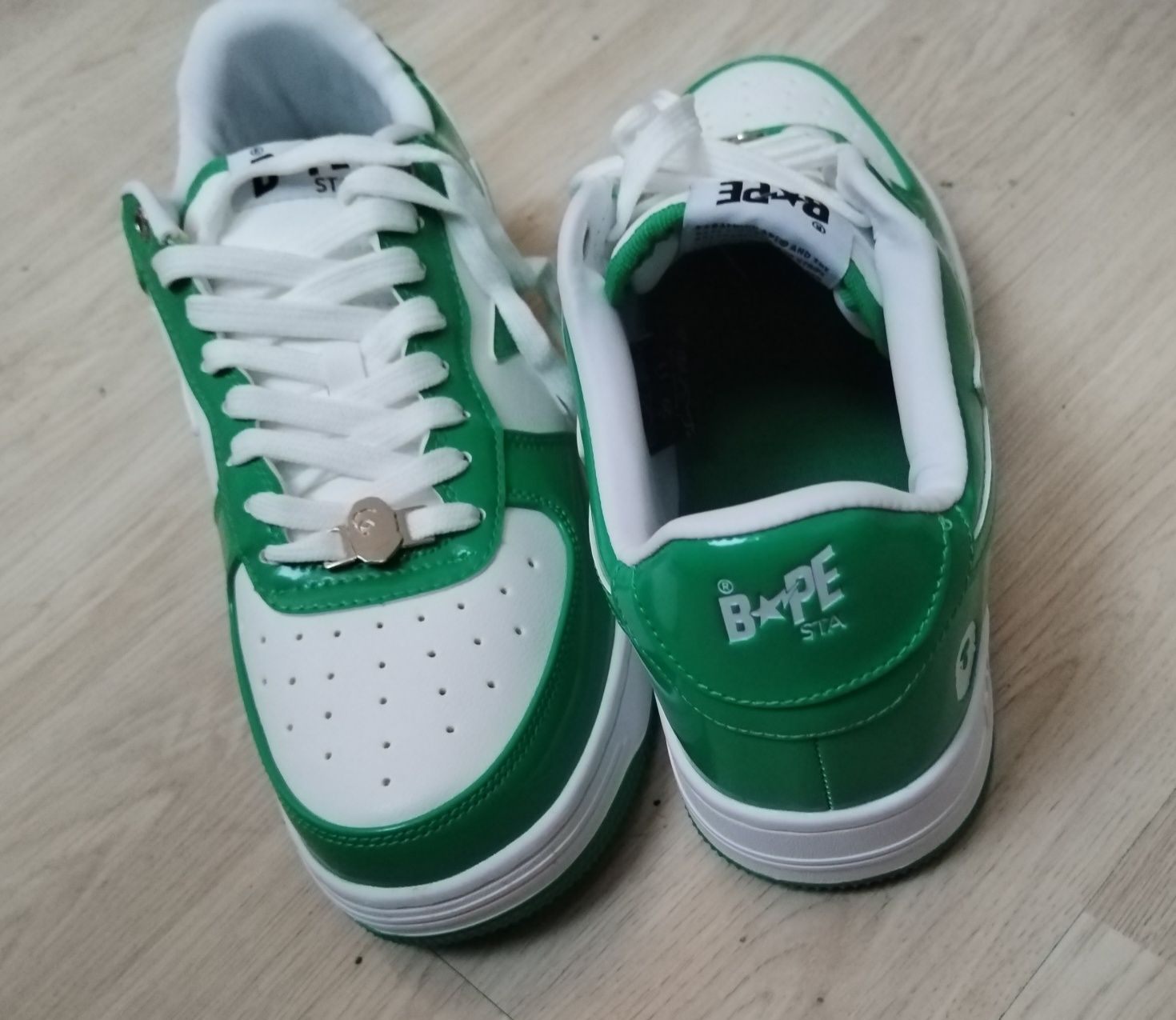 Bapesta зелени, чисто нови