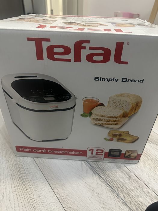 Masina de facut paine Tefal ( sigilata)