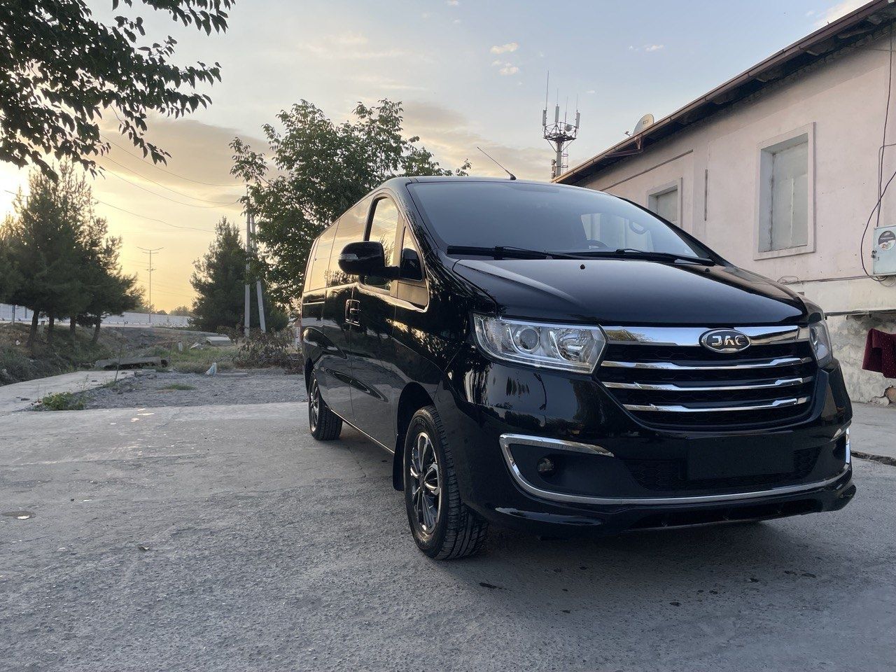 Jac M3 sotiladi yangi aybi yuq