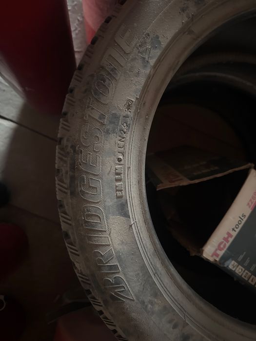 Қолданылған Дөңгелектер сатылады. Бу шины 215/55/17