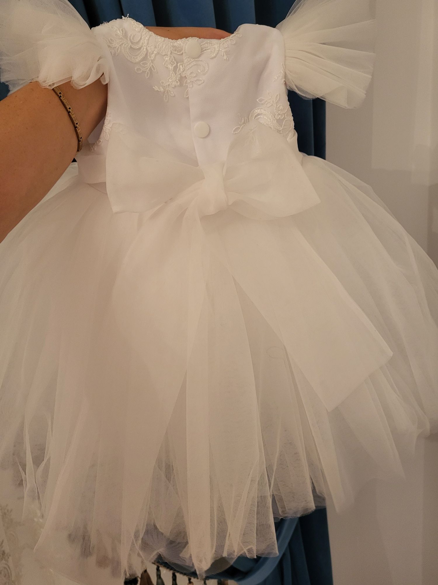 Детское шикарное платье на годик 80см