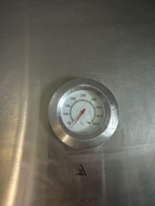 Gratar electric barbeque