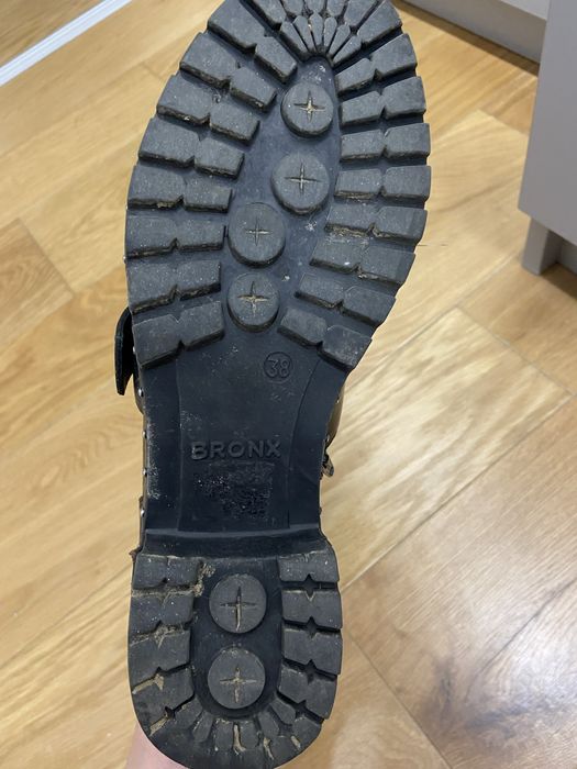 Ghete femei de piele Bronx