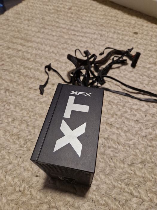 Захранване 500 W (XFX) bronze (80 plus).