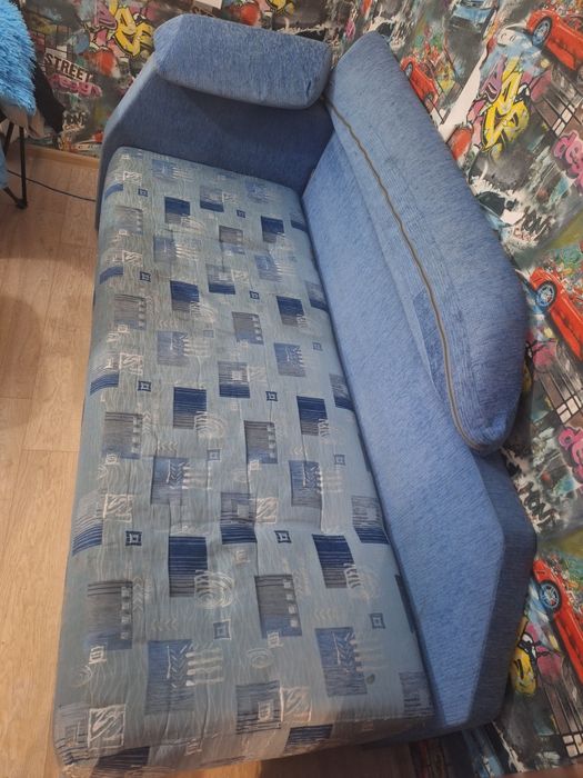 Продам диван односпальное место