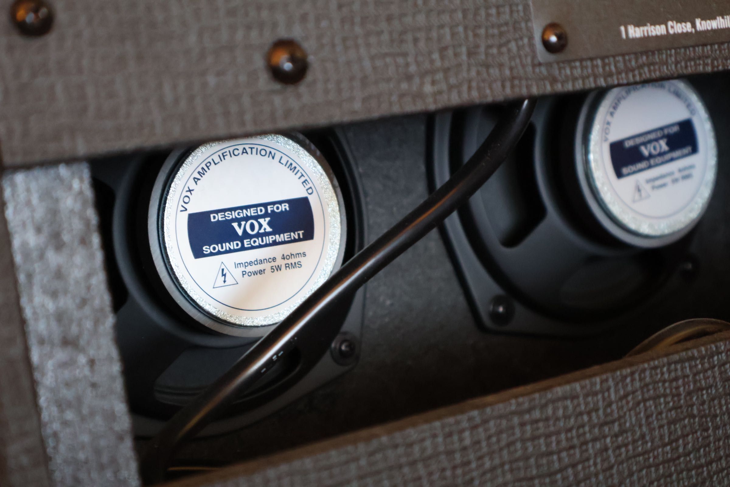 Комбик VOX Pathfinder Bass для Бас Гитары