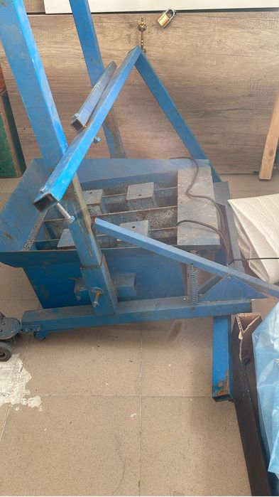 Продам станок для шлакоблоков