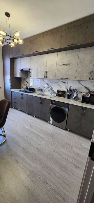 Сдается шикарная 2-х комнатная квартира на Сквере Амира Тимура 358*