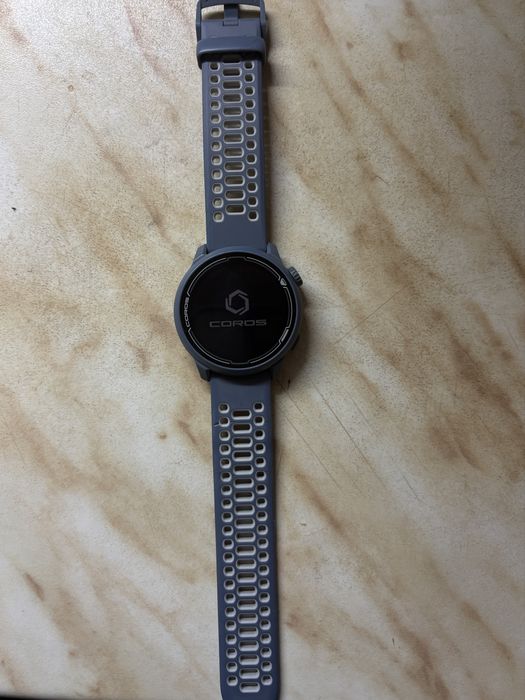 Часовник Coros pace 2