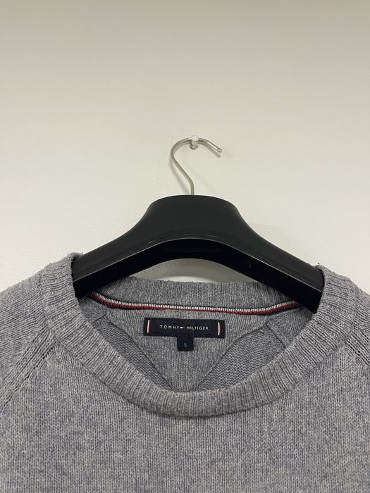 Bluza tommt impecabila