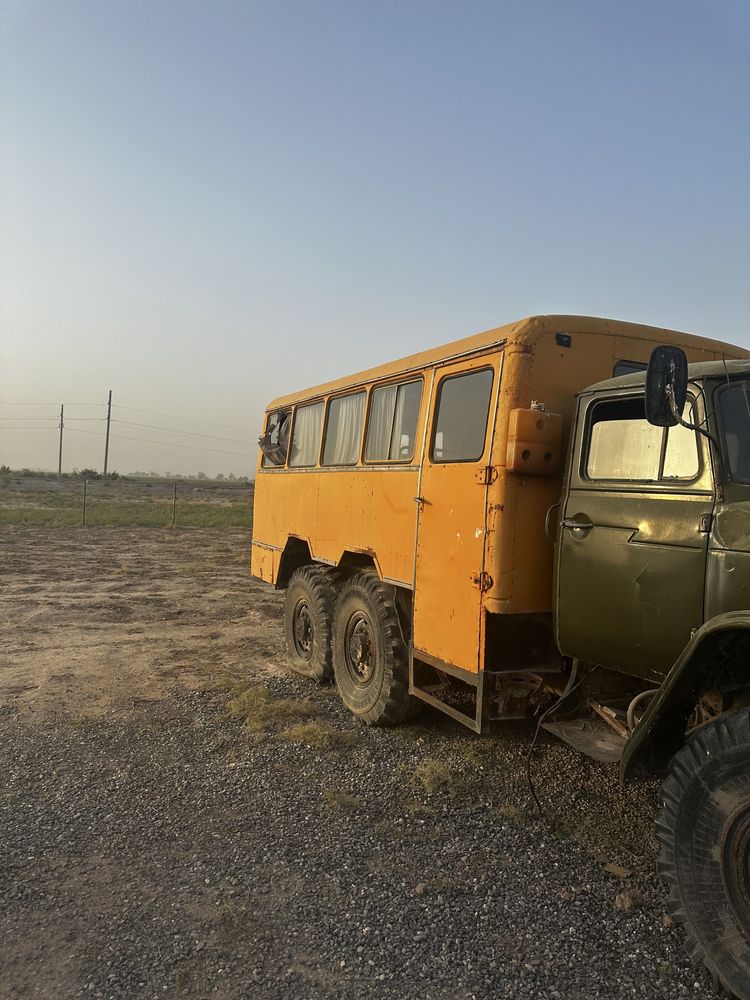 Продаться Урал Вахтавой (Автобус вседорожный)