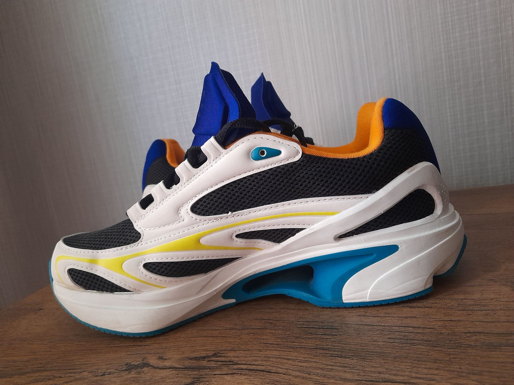 Adidas Stella McCartney дамски маратонки 39 номер.