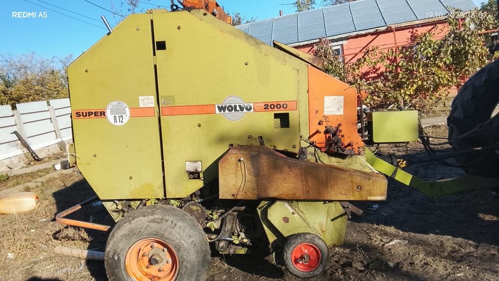 Vand balotiera rotunda marca Volvo